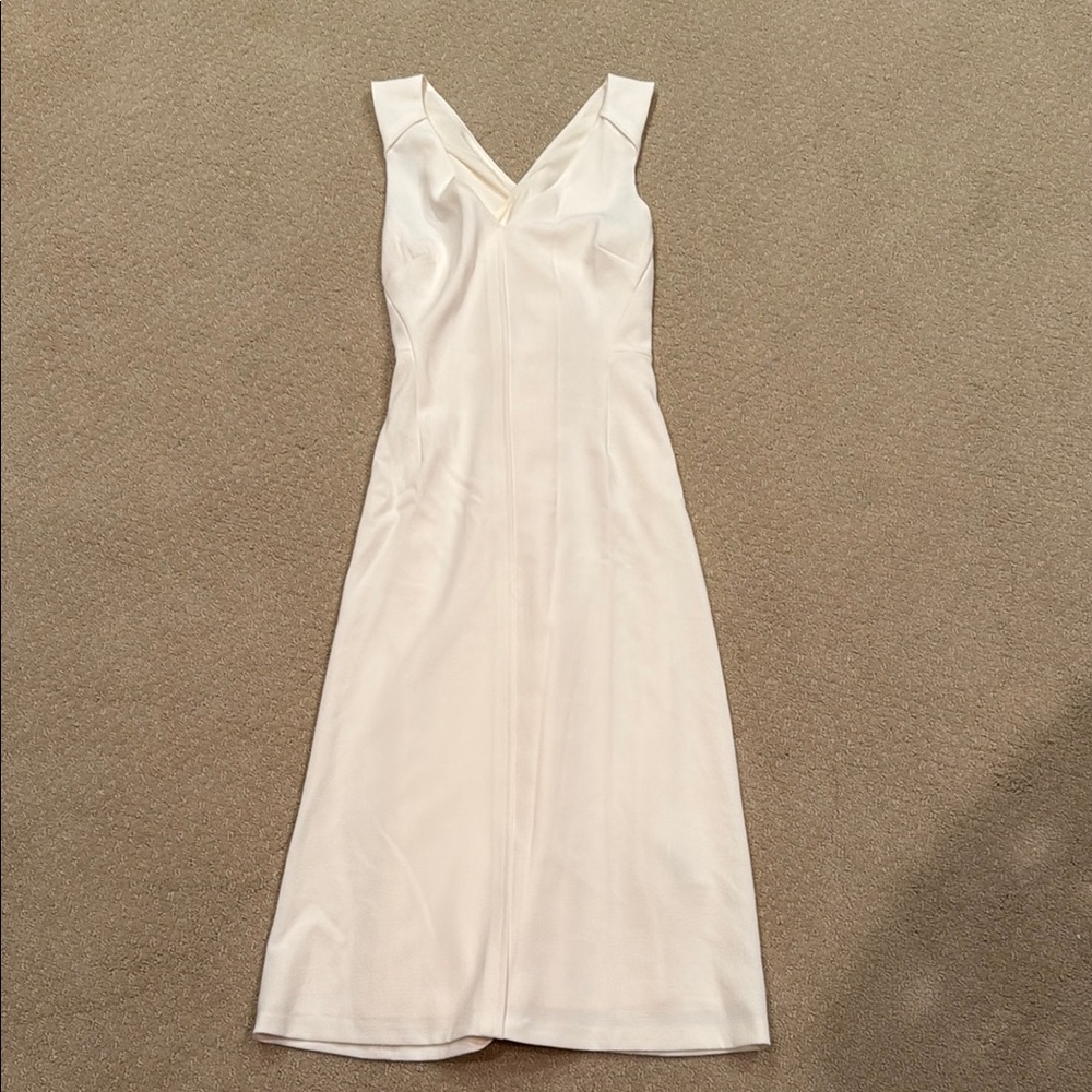 Club Monaco. Sheath Midi Dress V-Neck Sleeveless. Side zip. Off white